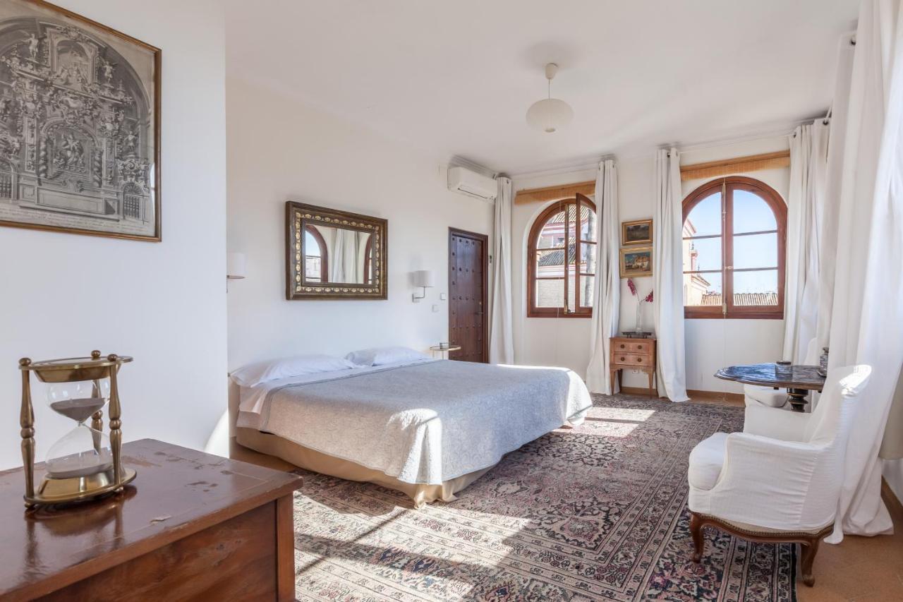 Villa Elvira, Exclusive Pool And Gardens In The Heart Of Sevilla Luaran gambar