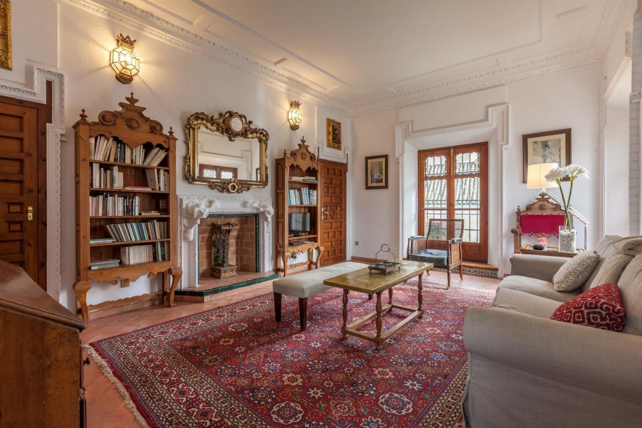 Villa Elvira, Exclusive Pool And Gardens In The Heart Of Sevilla Luaran gambar